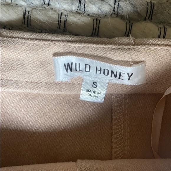 Wild Honey mini skirt - Picture 2 of 3